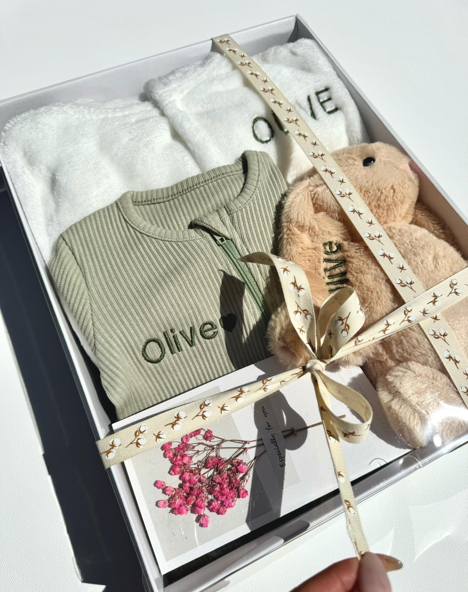 Personalized New Baby Gift Set, New Baby boy gift, New Baby Girl Gift, Newborn gift box, New Baby Gift box, Baby Shower Gift, Christmas Gift